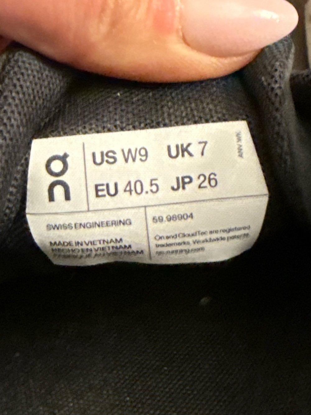 On Cloud Cloud 5 Sneakers in black with White Sole 9W - Picture 8 of 9